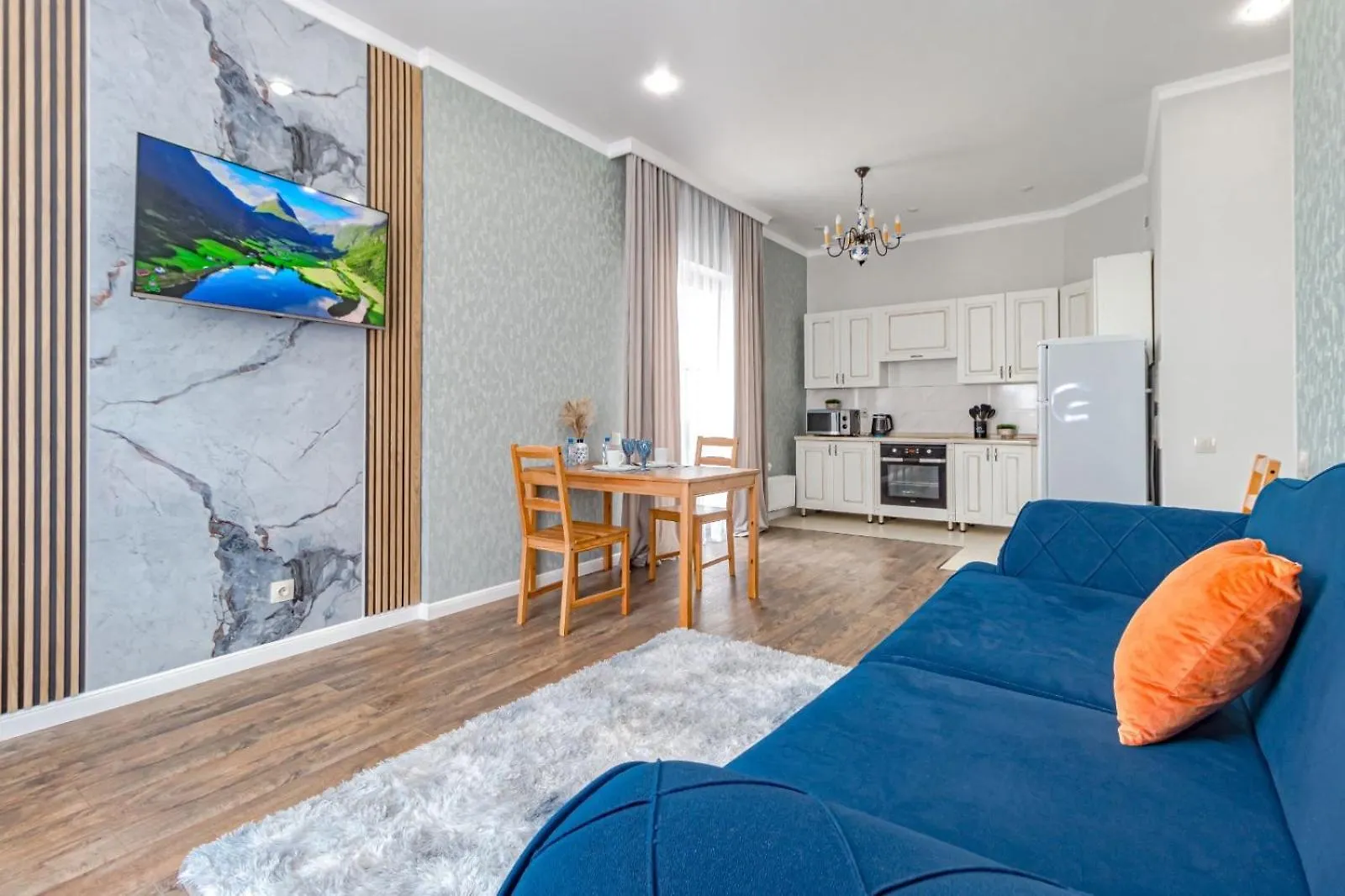 Apartment In The Heart Of The Capital contacts